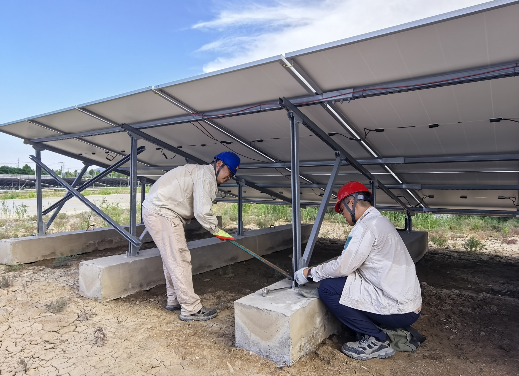 1752453710091 1752453688517